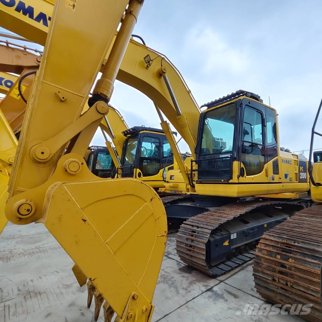 Komatsu PC 200-7 大型油圧ショベル12t以上（パワーショベル・ユンボ）