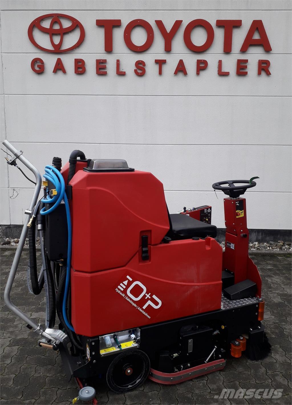 Factory Cat GTX-HD 街路清掃車