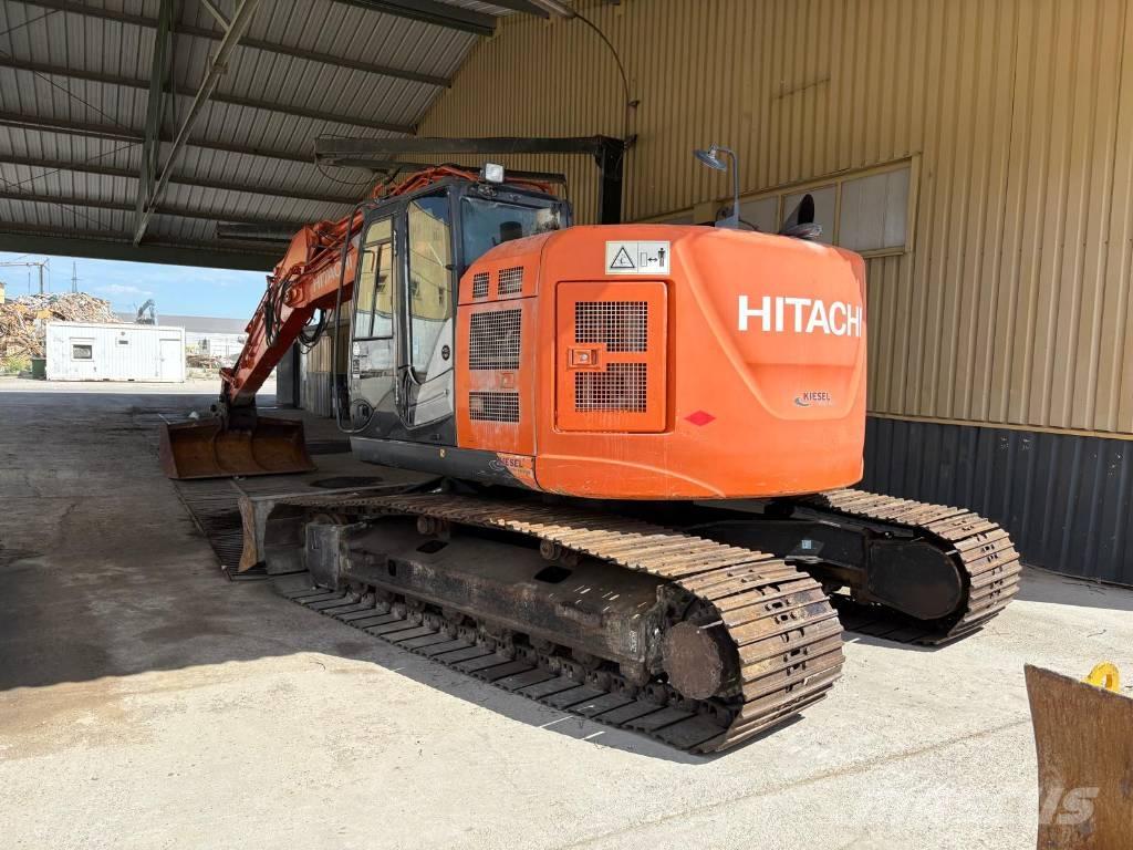 Hitachi ZX 225 大型油圧ショベル12t以上（パワーショベル・ユンボ）