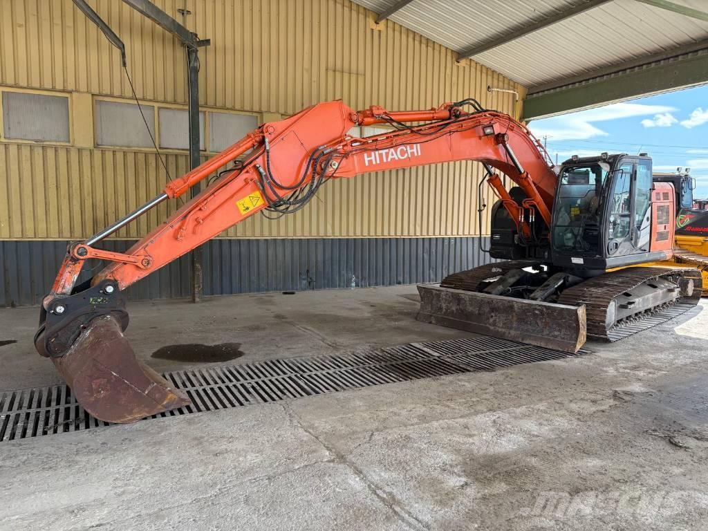 Hitachi ZX 225 大型油圧ショベル12t以上（パワーショベル・ユンボ）