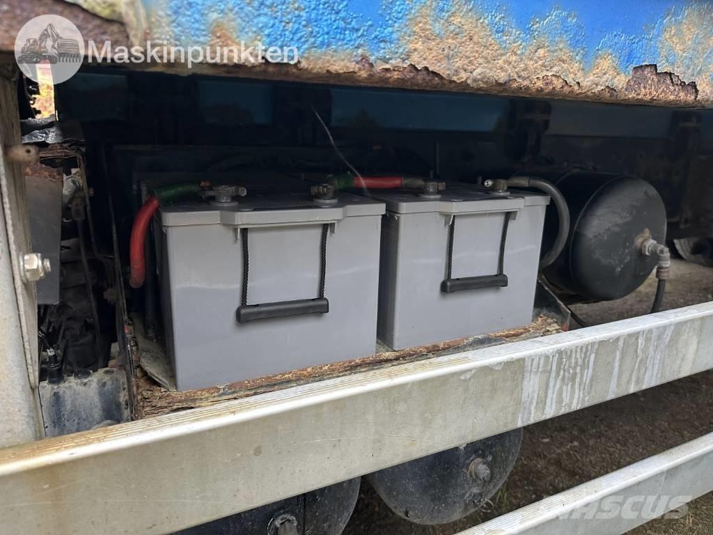 Volvo FH 12 家畜輸送用トラック