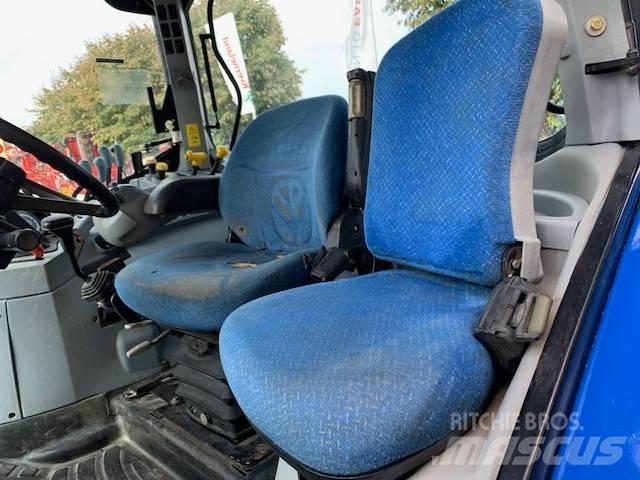 New Holland T 6050 トラクター