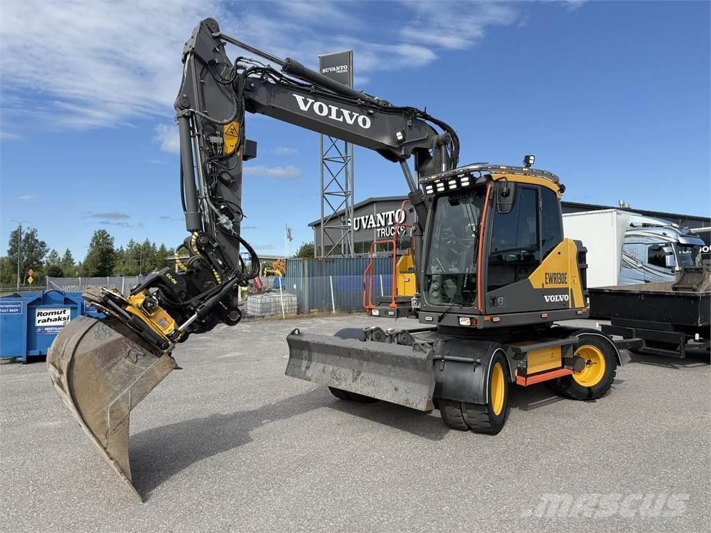 Volvo EWR130E ホイール式油圧ショベル（パワーショベル・ユンボ・バックホー）
