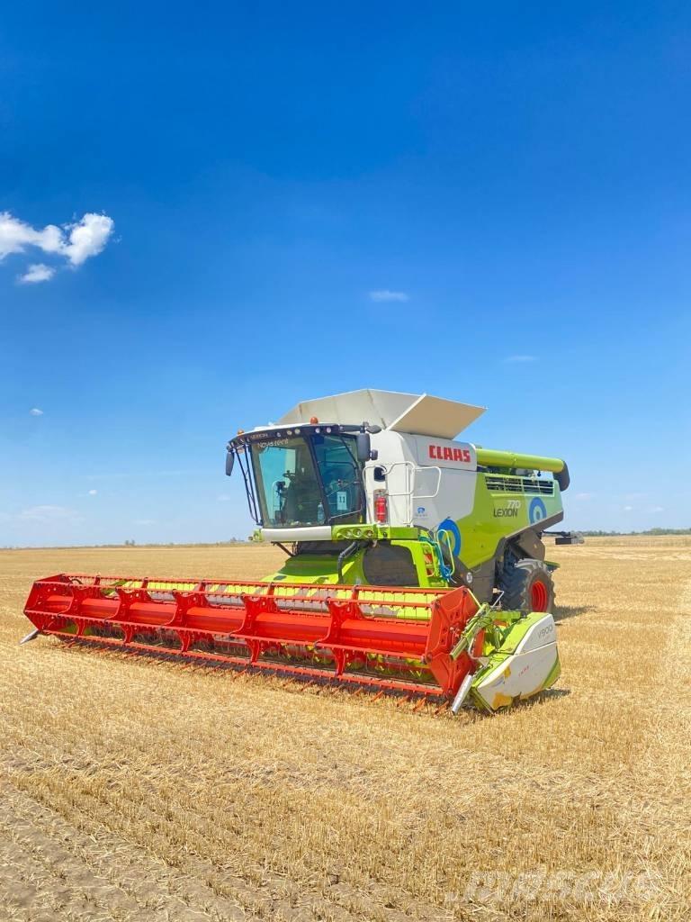 CLAAS Lexion 770 TT コンバイン