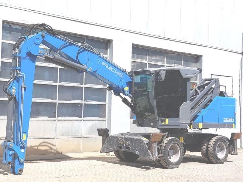 Fuchs MHL 320 F 廃棄物／工業産廃処理機