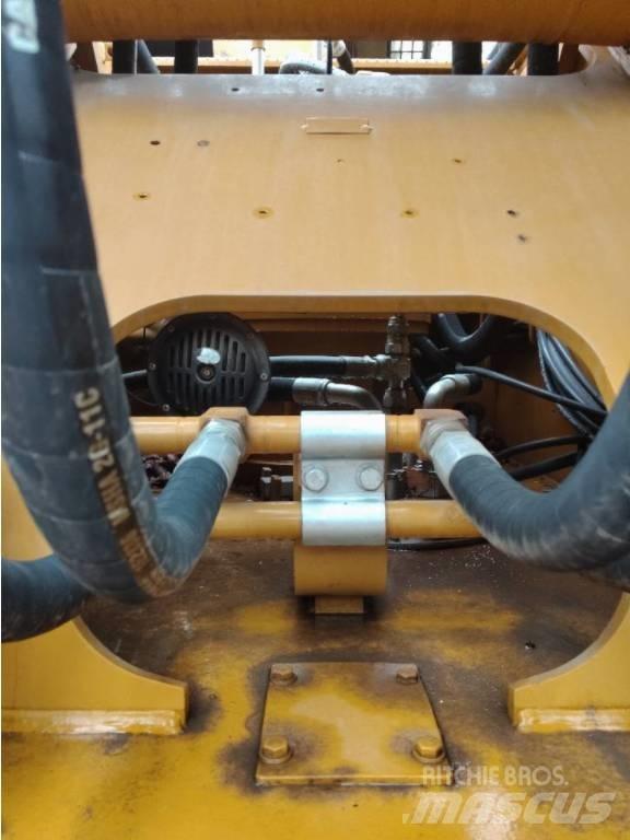 CAT 336 D 大型油圧ショベル12t以上（パワーショベル・ユンボ）