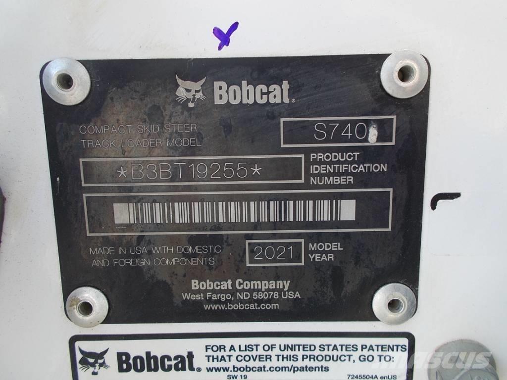 Bobcat S740 スキッドステアローダー