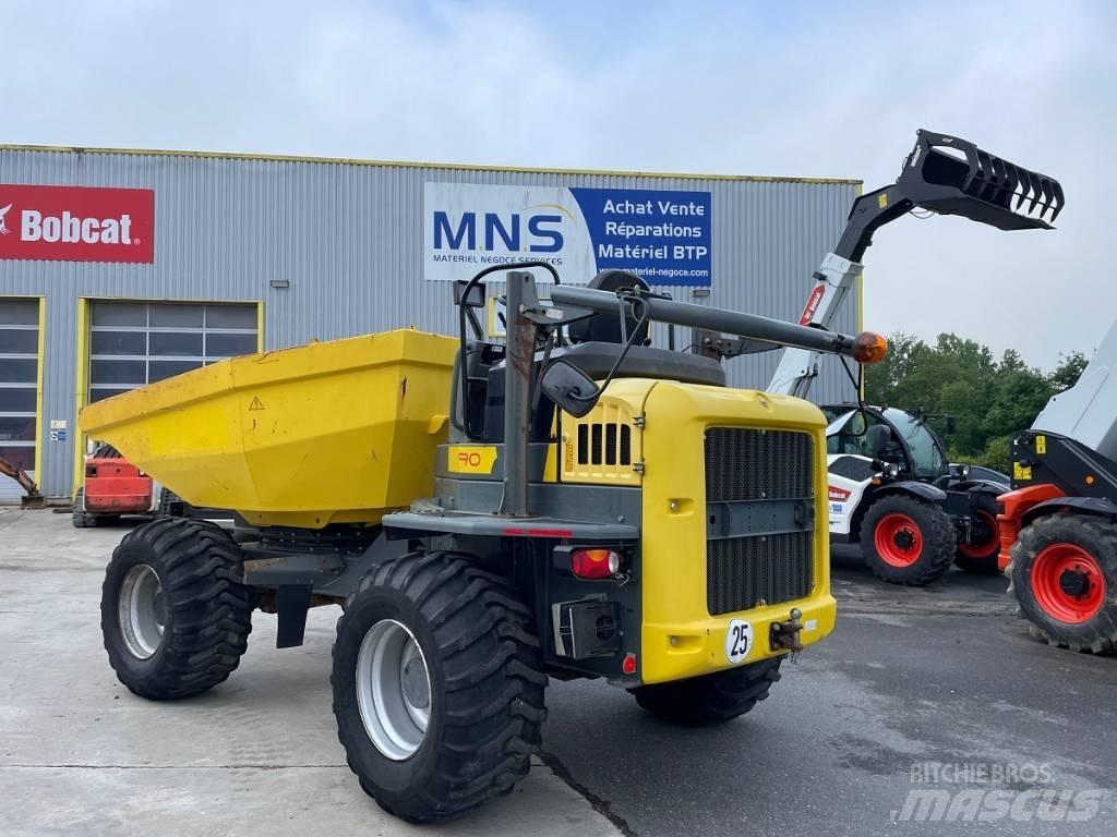 Wacker Neuson DW 90 サイト　ダンプ