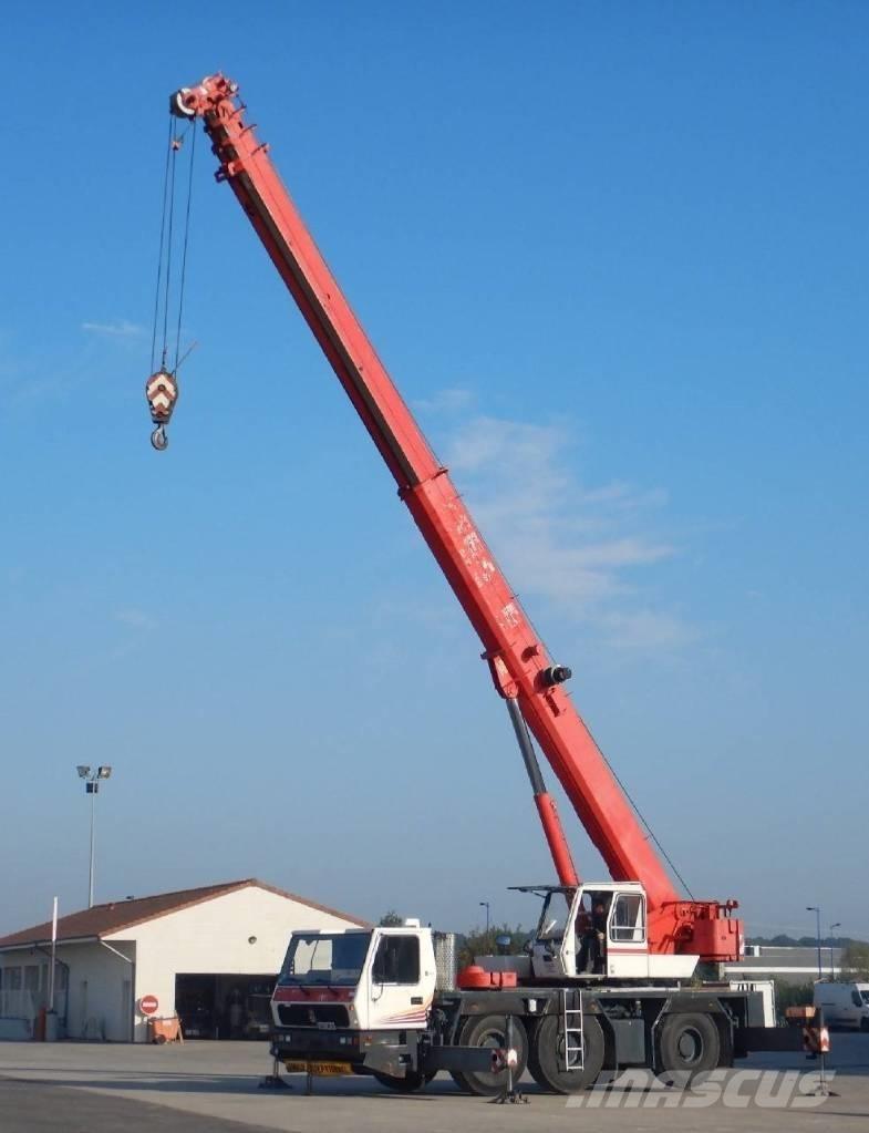 Grove GMK 3050 オールテレーンクレーン