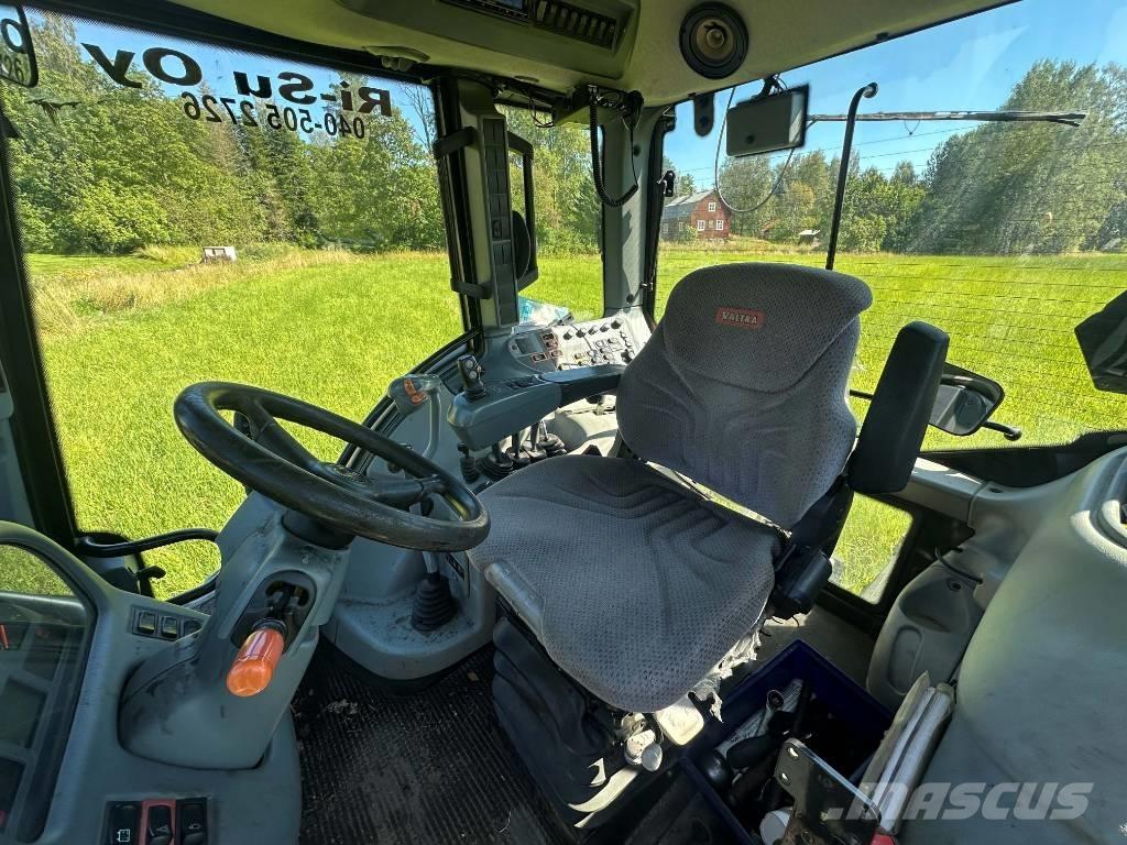Valtra N 123 H5 トラクター
