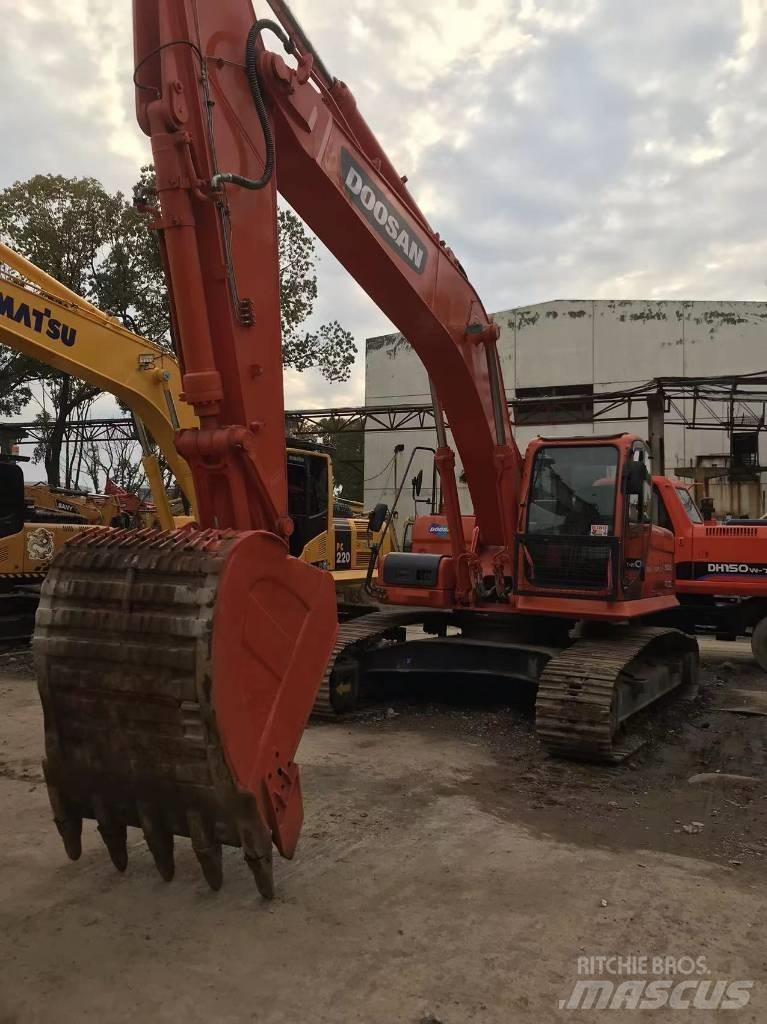 Doosan dx300 大型油圧ショベル12t以上（パワーショベル・ユンボ）