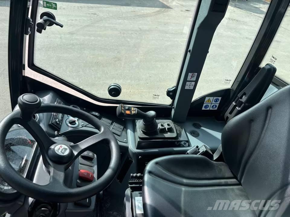 GiANT G 3500 X-tra ホイールローダー・タイヤショベル