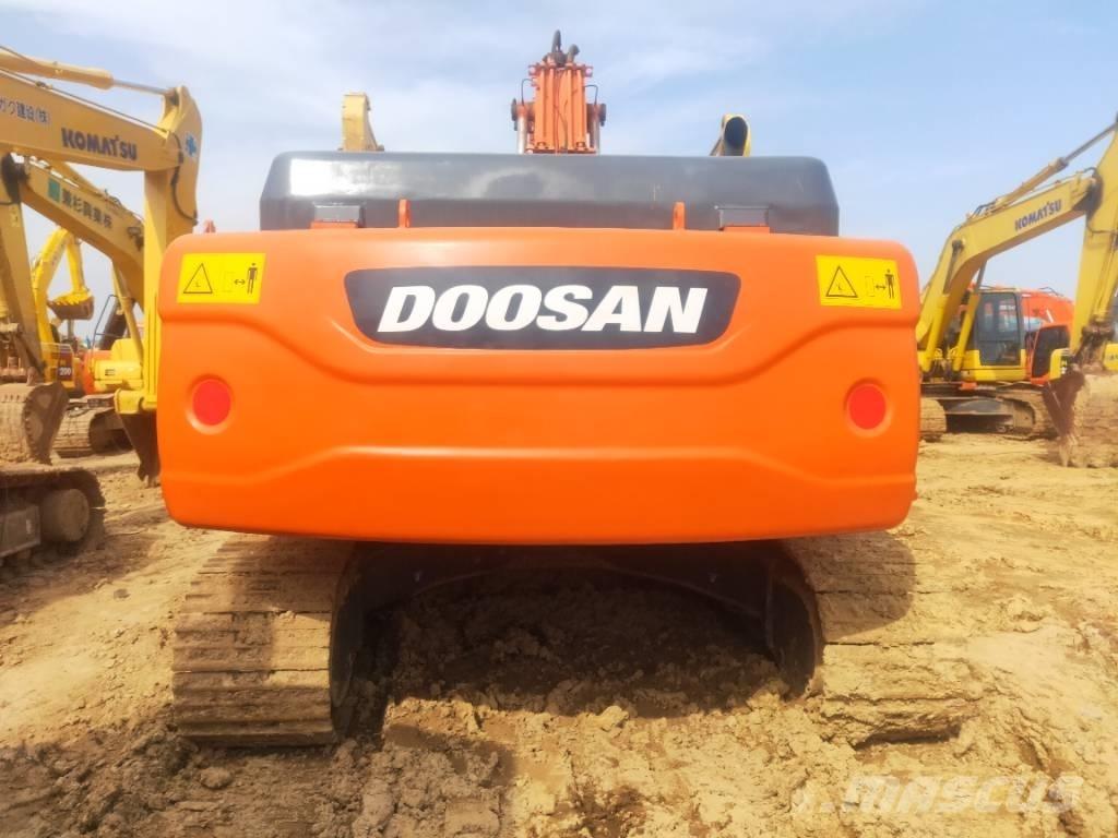 Doosan DX260LC 大型油圧ショベル12t以上（パワーショベル・ユンボ）