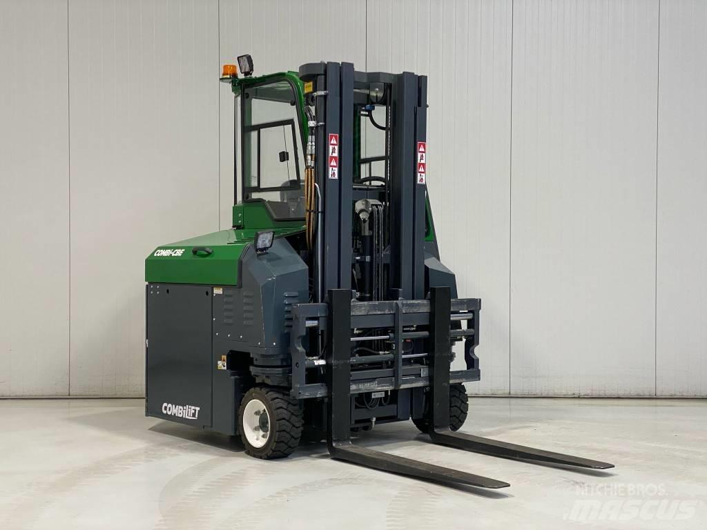 Combilift CBE2500 全方向リーチ型フォークリフト