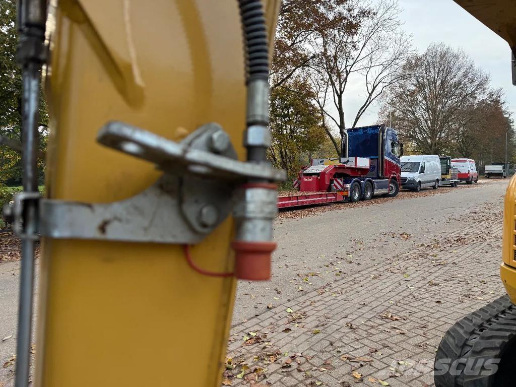 CAT 302.7D ミニ油圧ショベル 7t以下（ミニユンボ・ミニディガー）