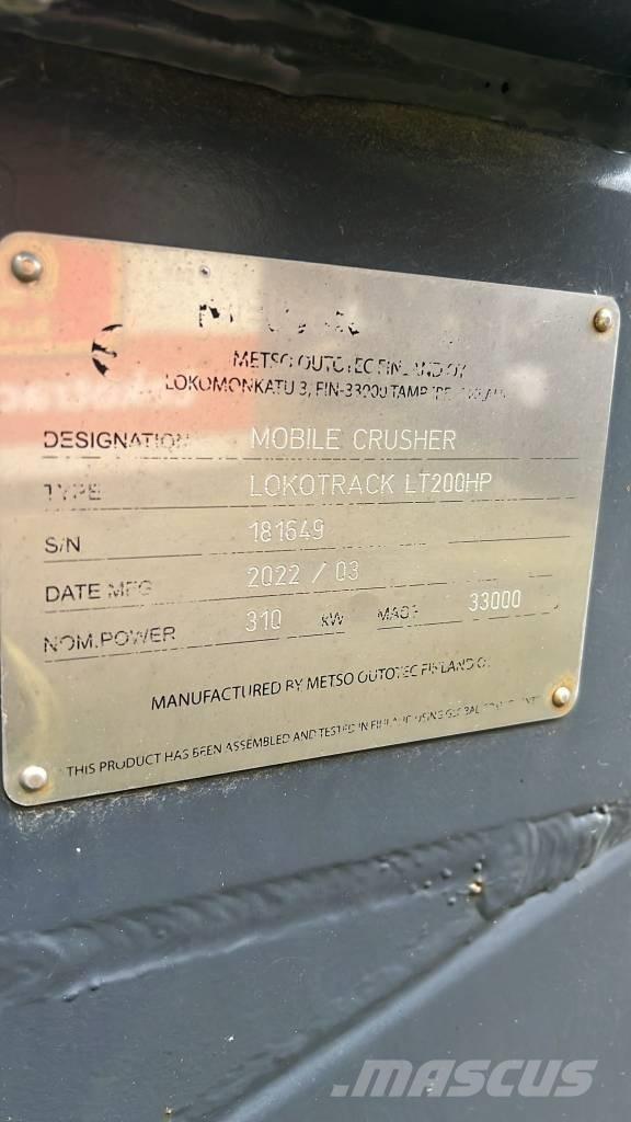 Metso LT 200 HP 自走式クラッシャー