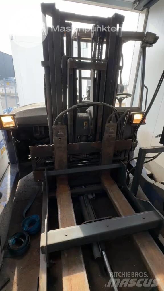 Moffett M4 25.3 NX ディーゼル・軽油