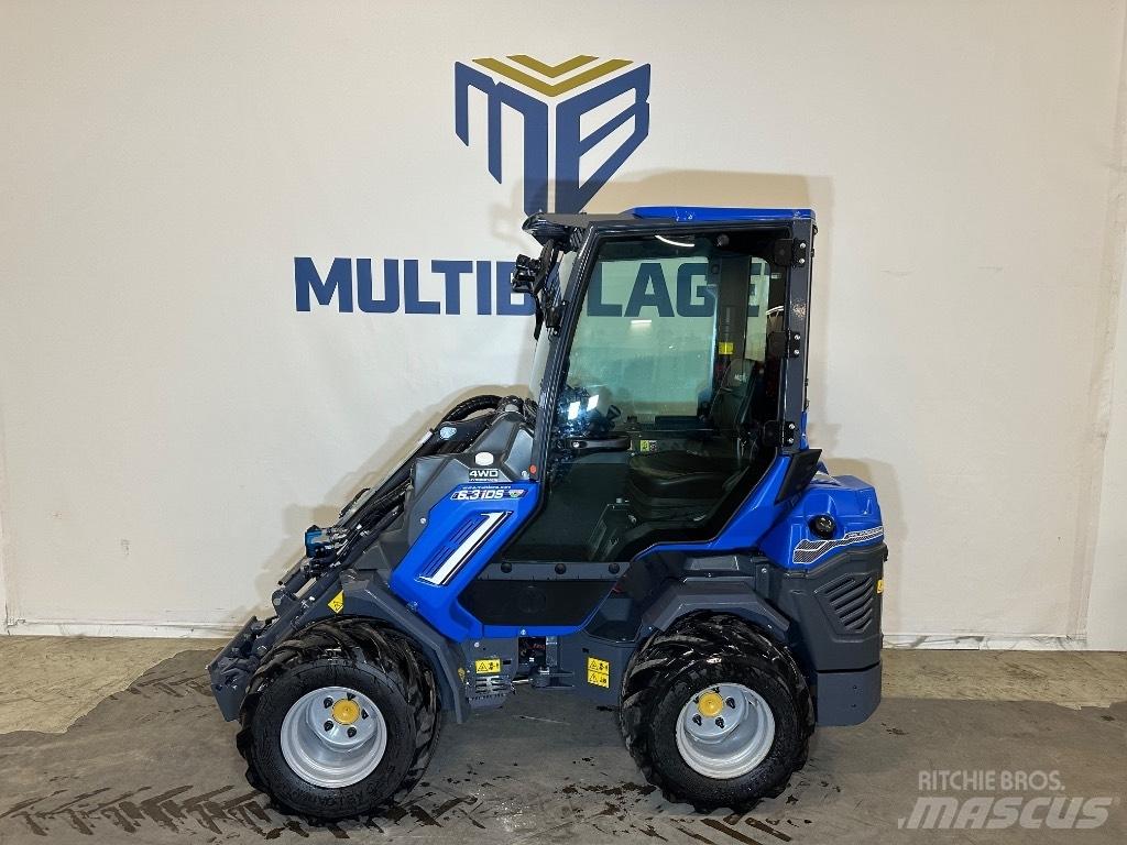 Multione 6.3 iDS スキッドステアローダー