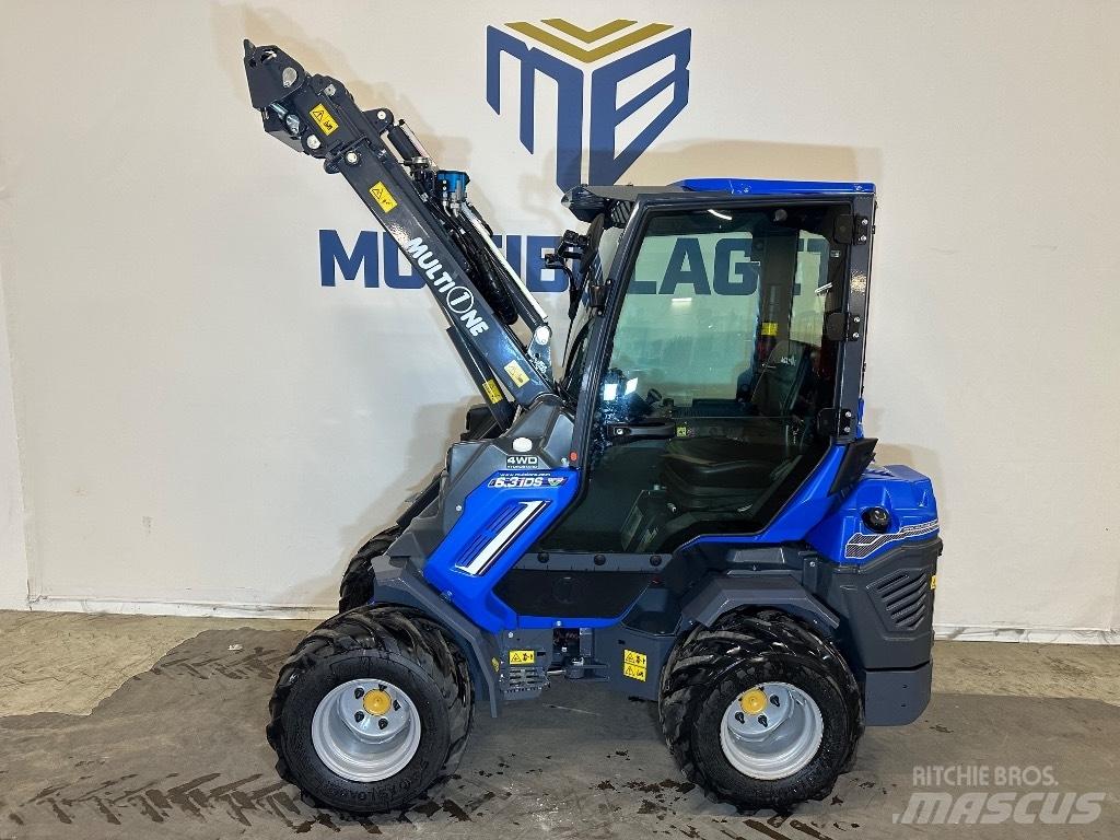 Multione 6.3 iDS スキッドステアローダー