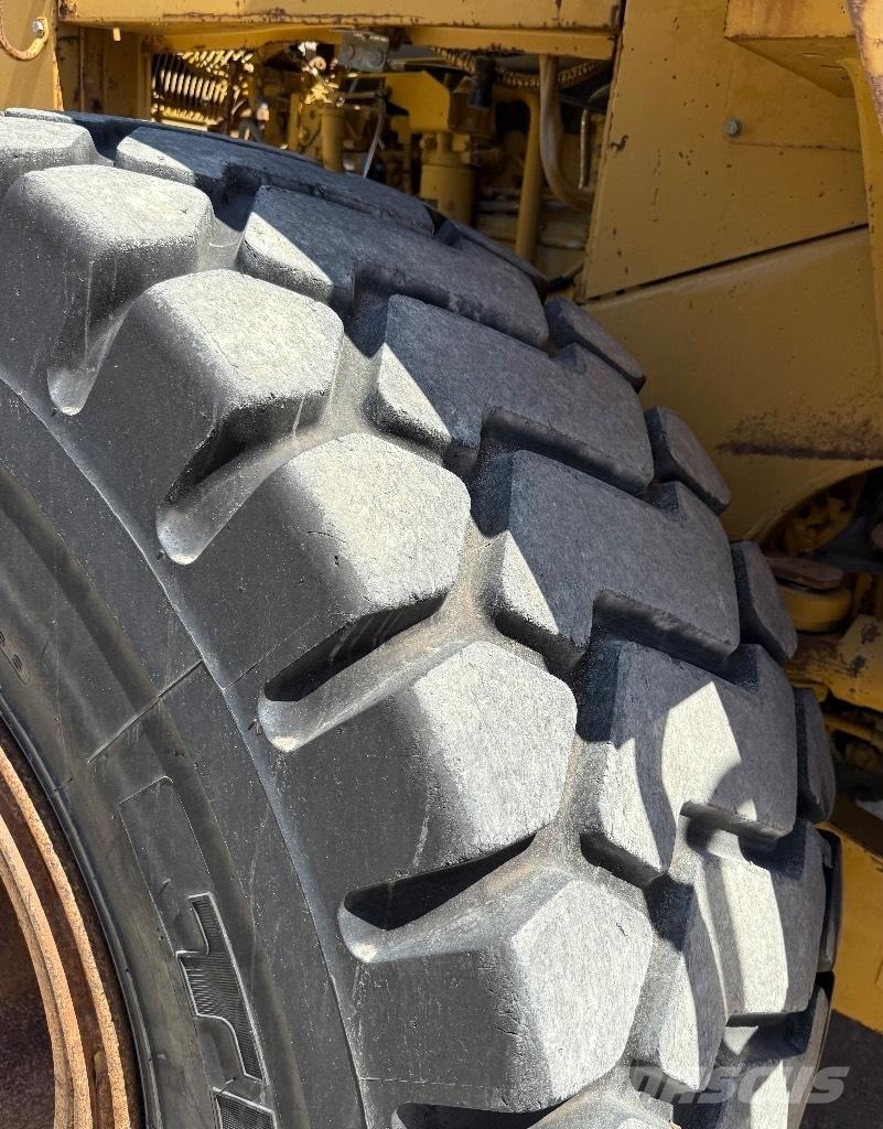 CAT 950 F ホイールローダー・タイヤショベル