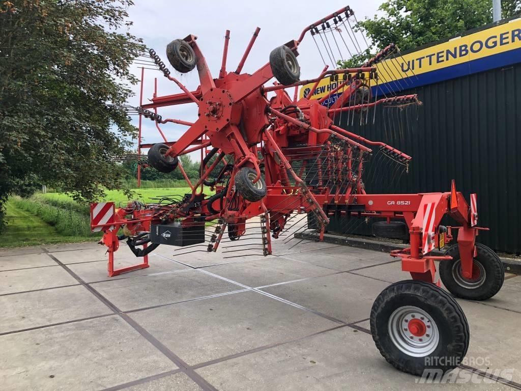Kuhn GA 8521 ウィンドローア/レーキ