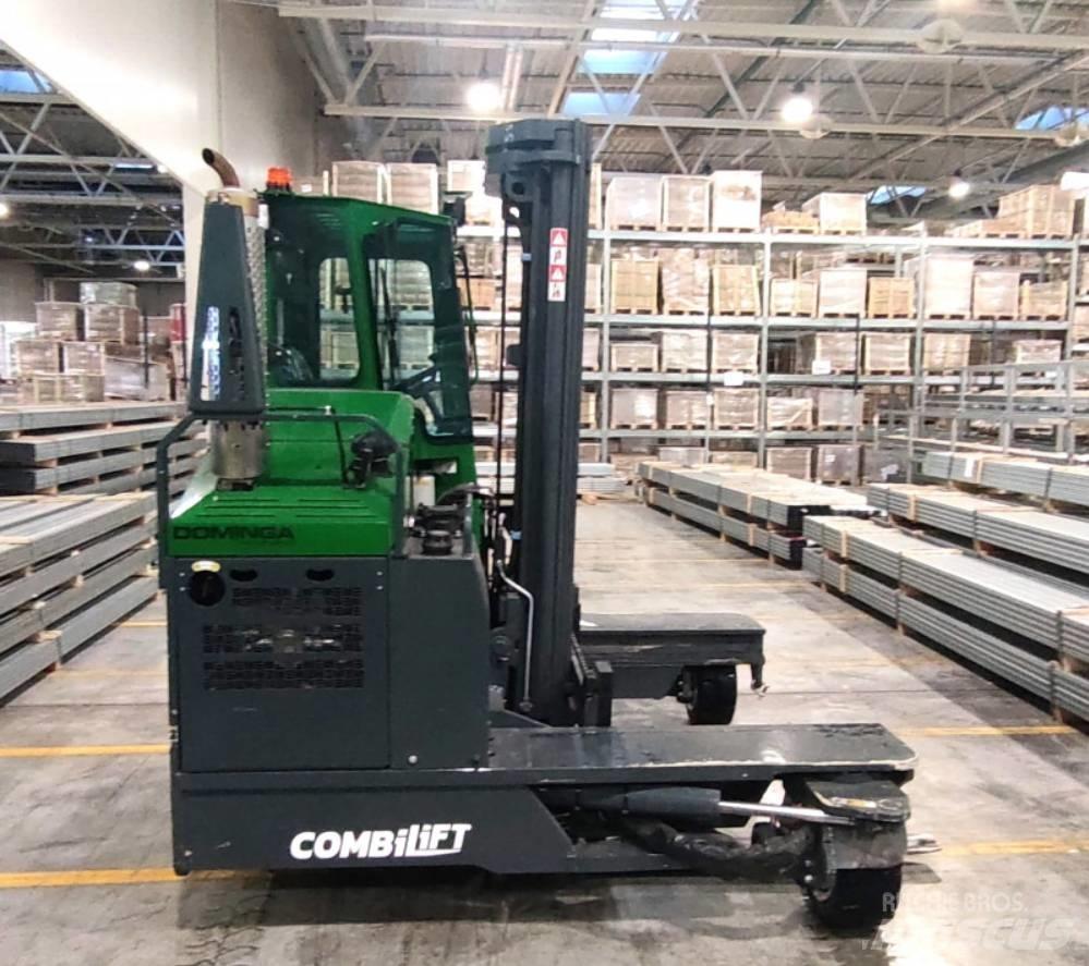 Combilift C 4000 L 全方向リーチ型フォークリフト