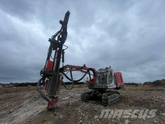 Sandvik Ranger DX800 サーフェイスドリルリグ