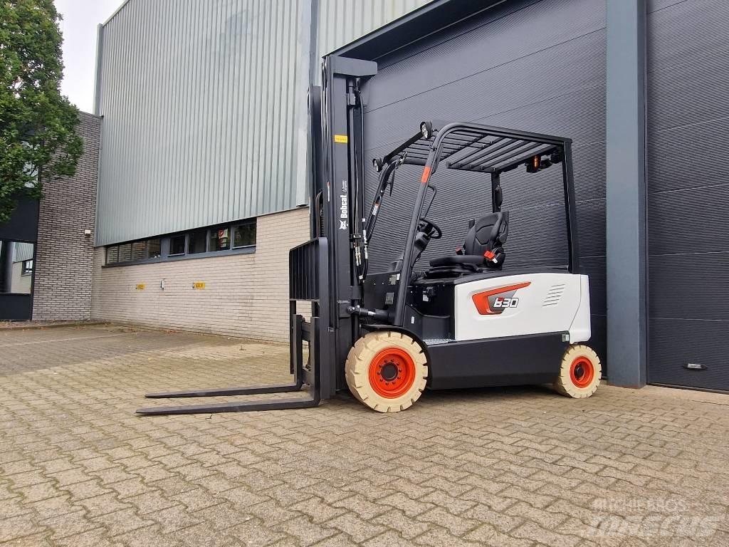 Bobcat B 30 X-7 Plus バッテリーフォークリフト