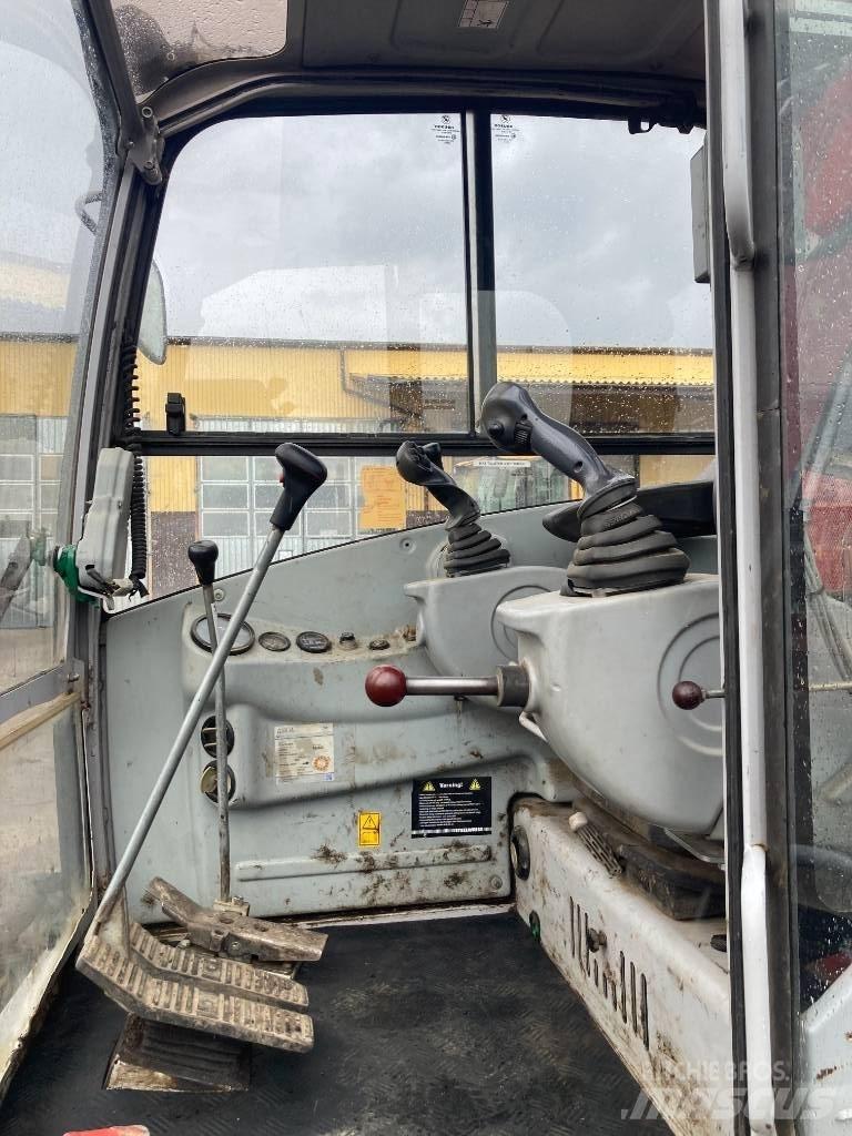 Neuson 8003 中型油圧ショベル 7ｔ-12ｔ（ユンボ・パワーショベル・バックホー）