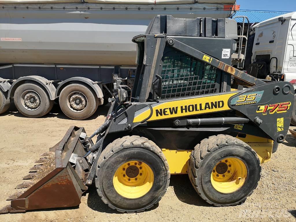 New Holland L 175 スキッドステアローダー