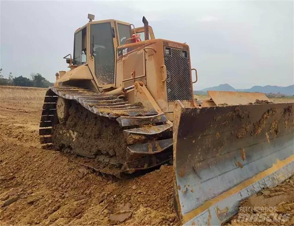 CAT D 5 N ブルドーザー