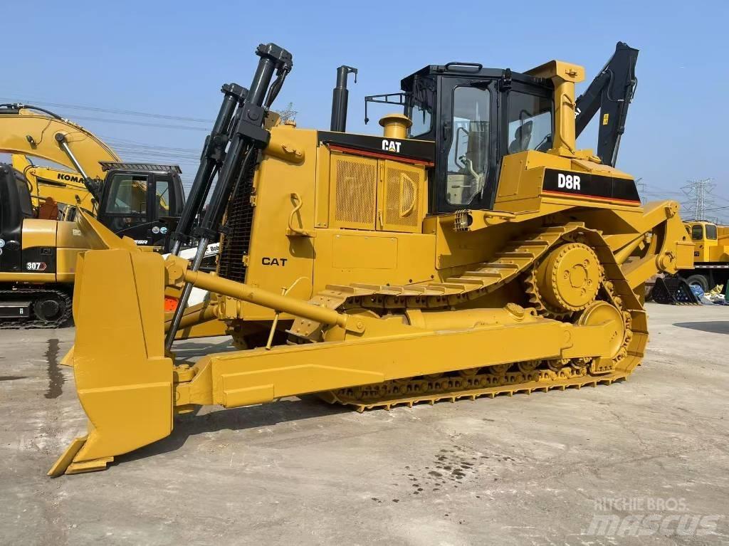 CAT D 8 R ブルドーザー