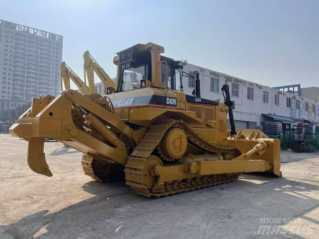 CAT D 8 R ブルドーザー