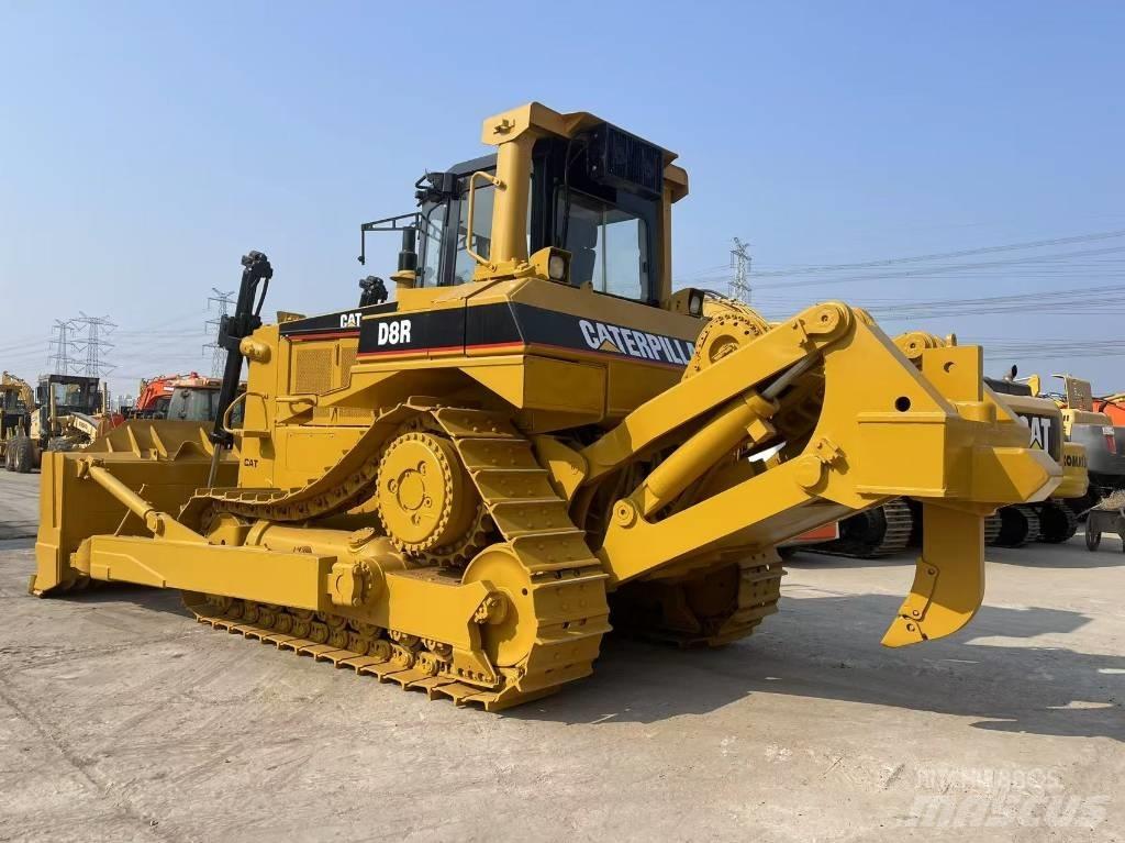CAT D 8 R ブルドーザー