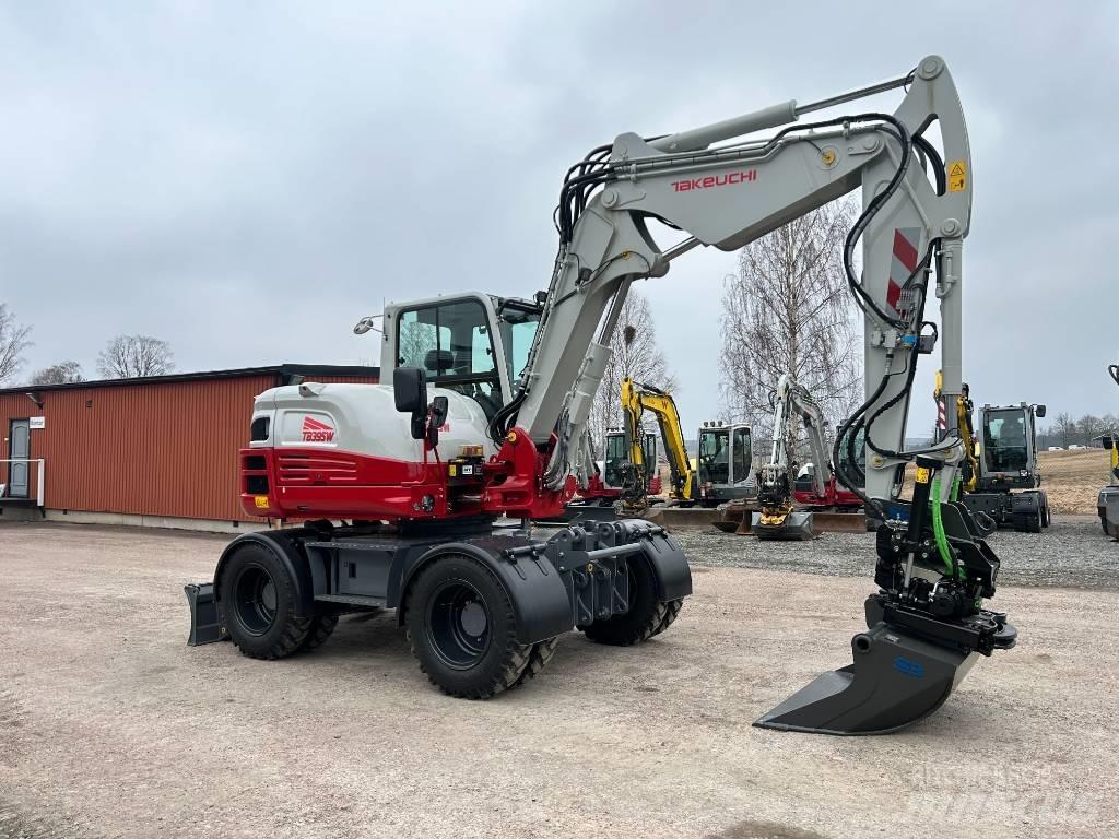 Takeuchi TB395W ホイール式油圧ショベル（パワーショベル・ユンボ・バックホー）