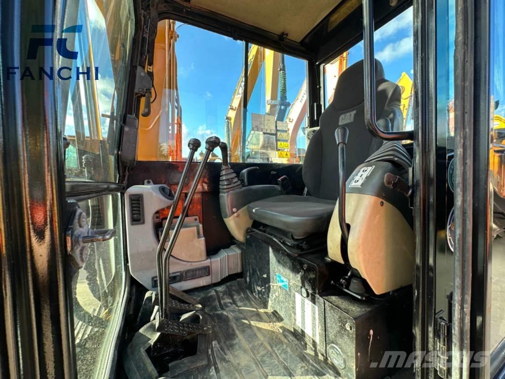 CAT 305.5e2 大型油圧ショベル12t以上（パワーショベル・ユンボ）