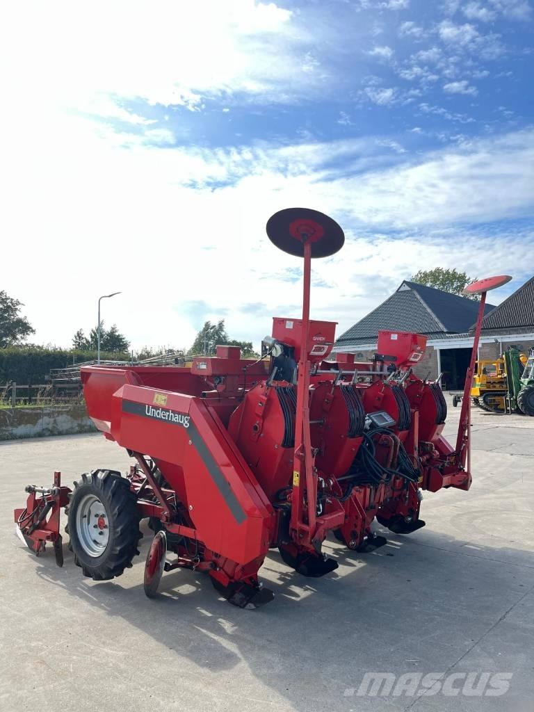 Underhaug UP3742 ジャガイモ播種機