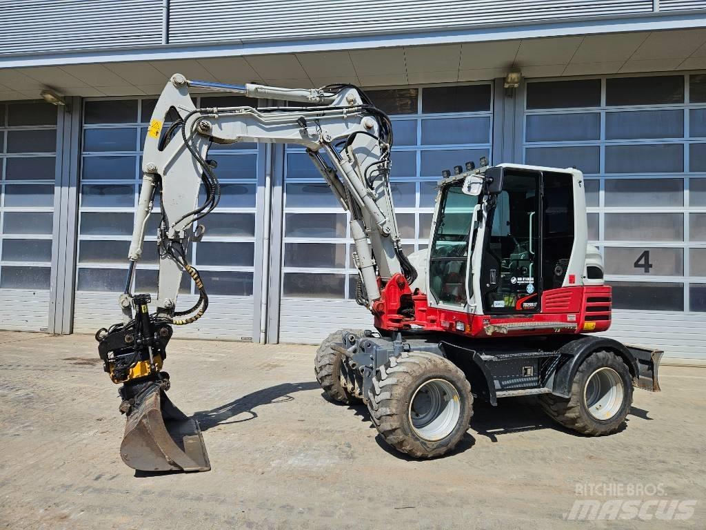Takeuchi TB295W ホイール式油圧ショベル（パワーショベル・ユンボ・バックホー）