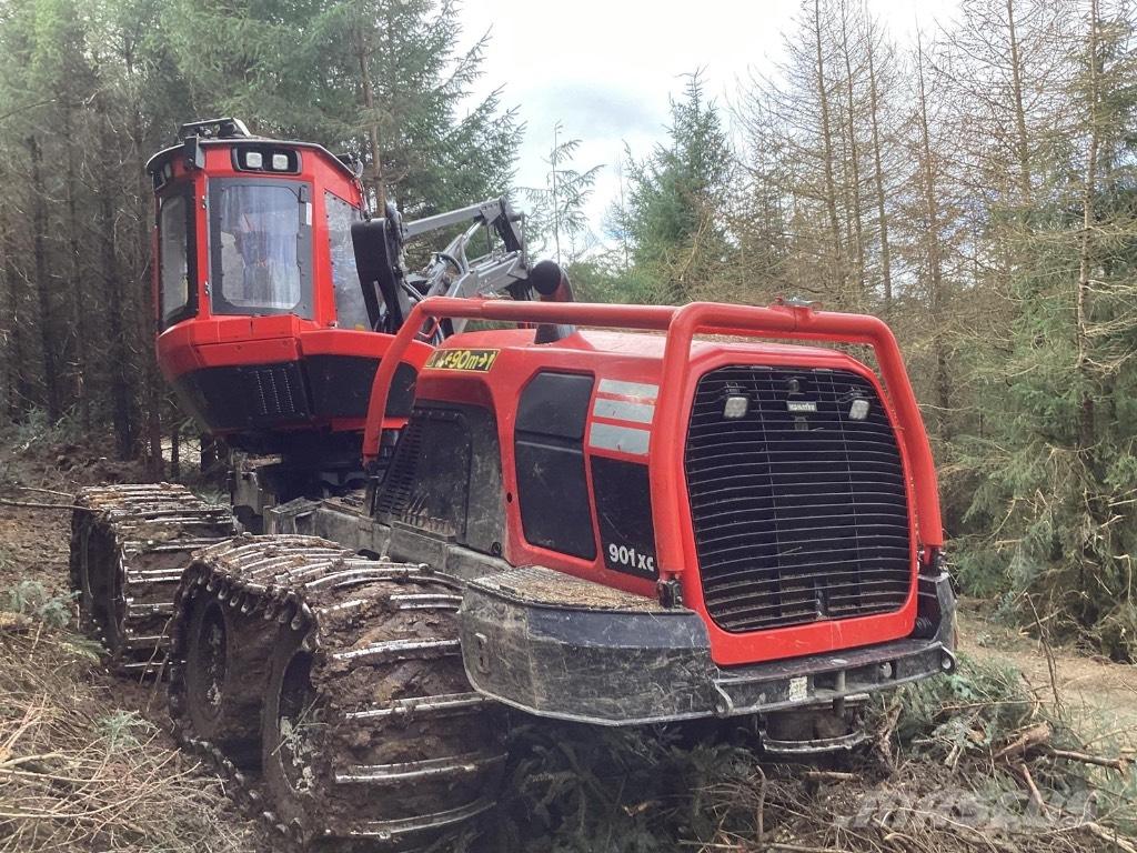 Komatsu 901 XC ハーベスター