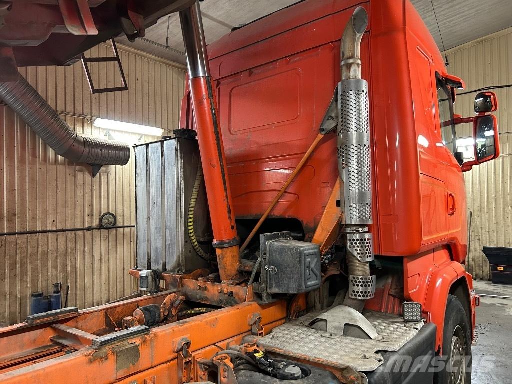 Scania R 520 Tridem ダンプ