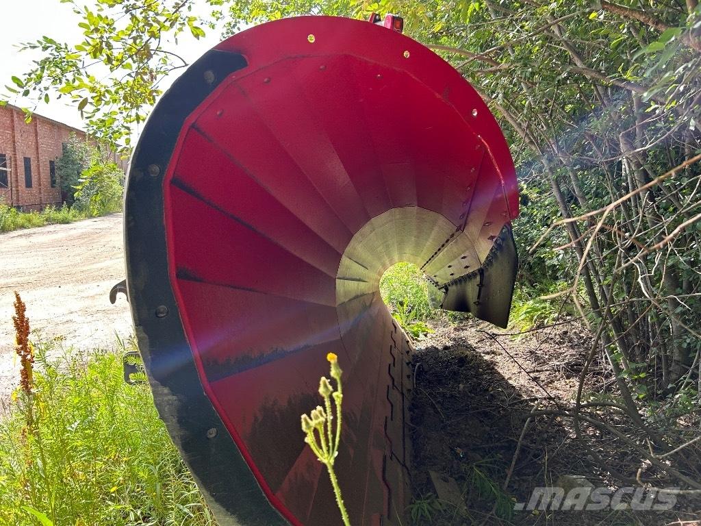 Scania R 520 Tridem ダンプ