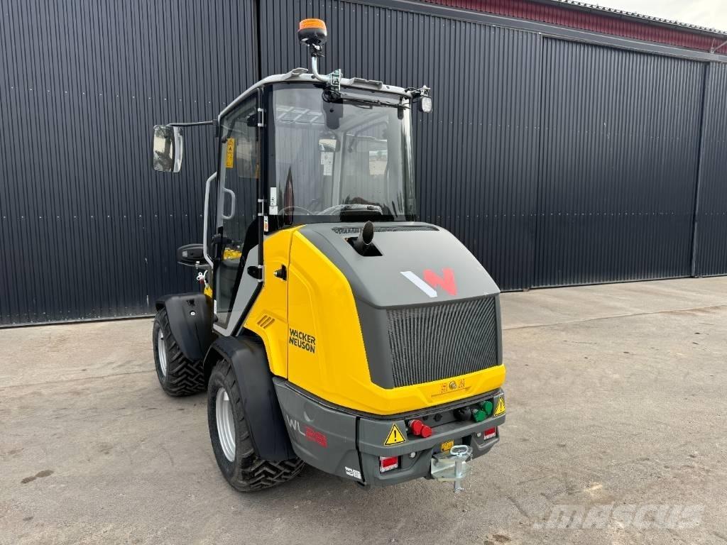 Wacker Neuson WL 28 ホイールローダー・タイヤショベル
