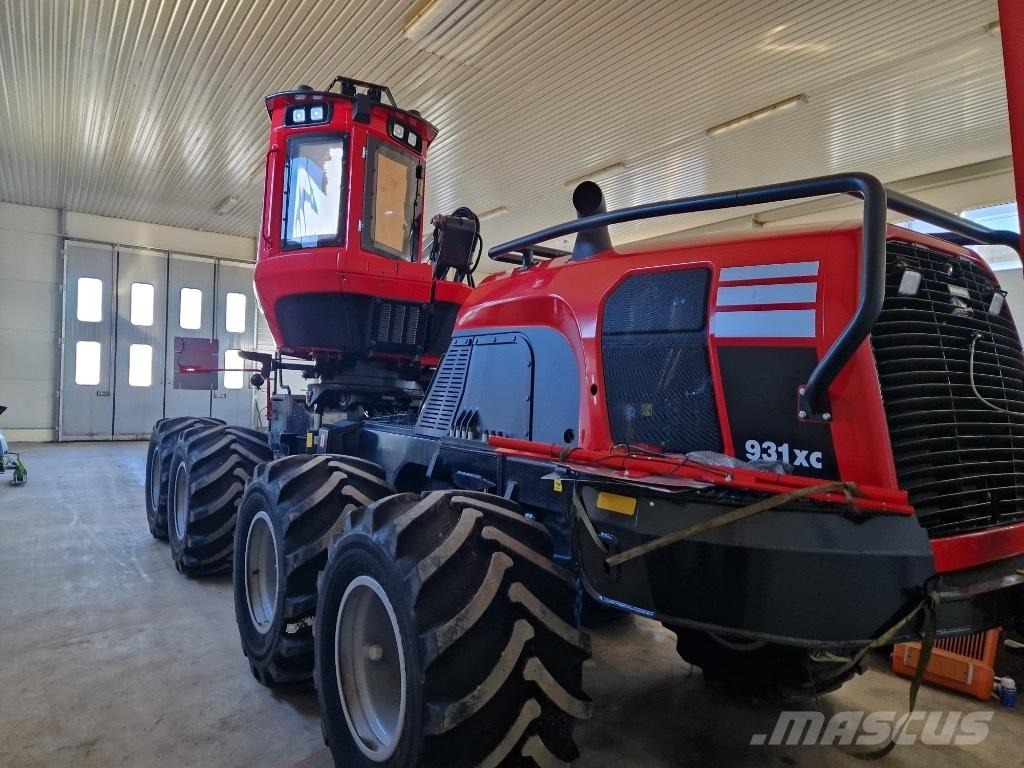 Komatsu 931 XC ハーベスター