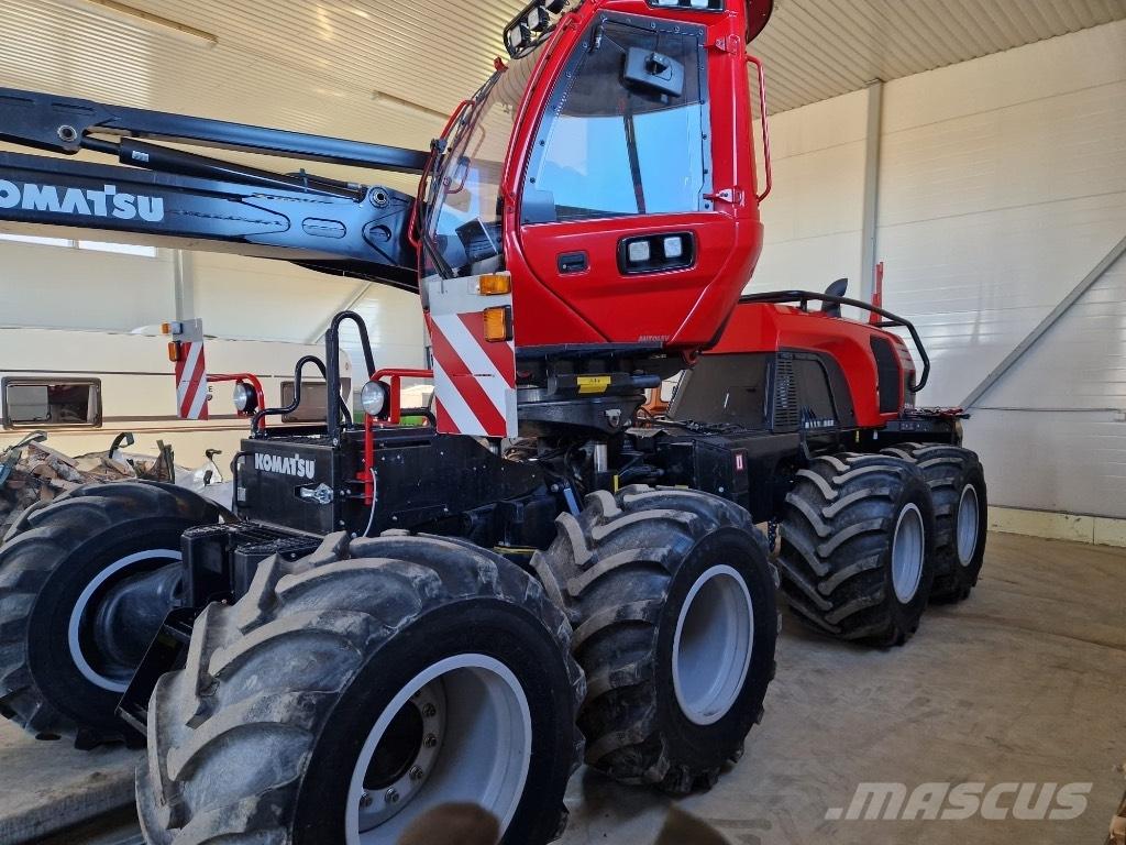 Komatsu 931 XC ハーベスター