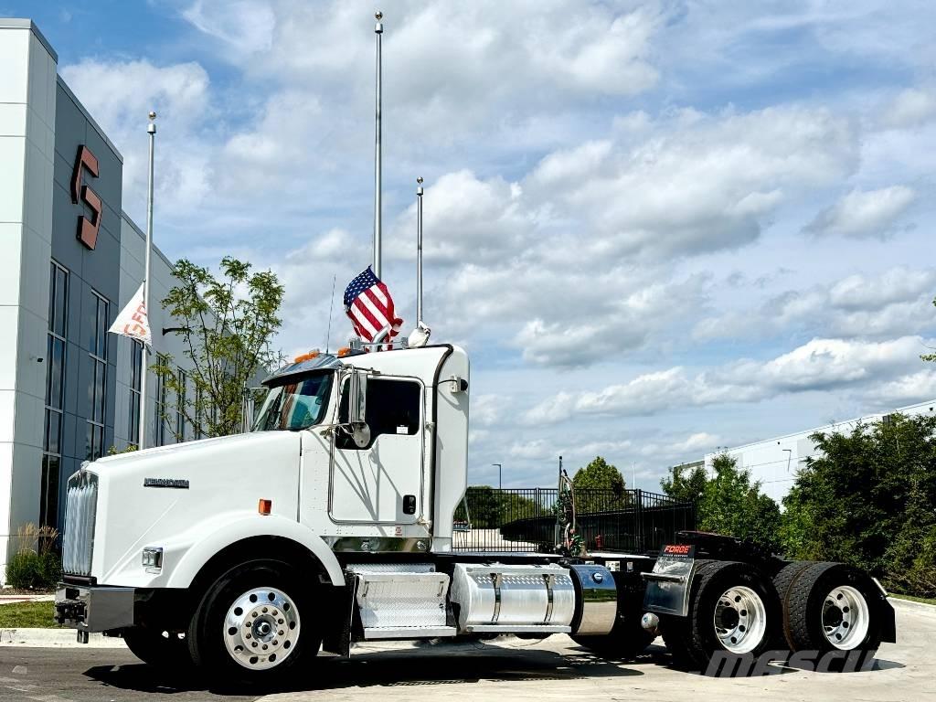 Kenworth T 800 中古トラクターヘッド | トレーラーヘッド
