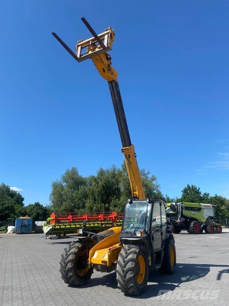 JCB 541-70 テレスコーピックハンドラー