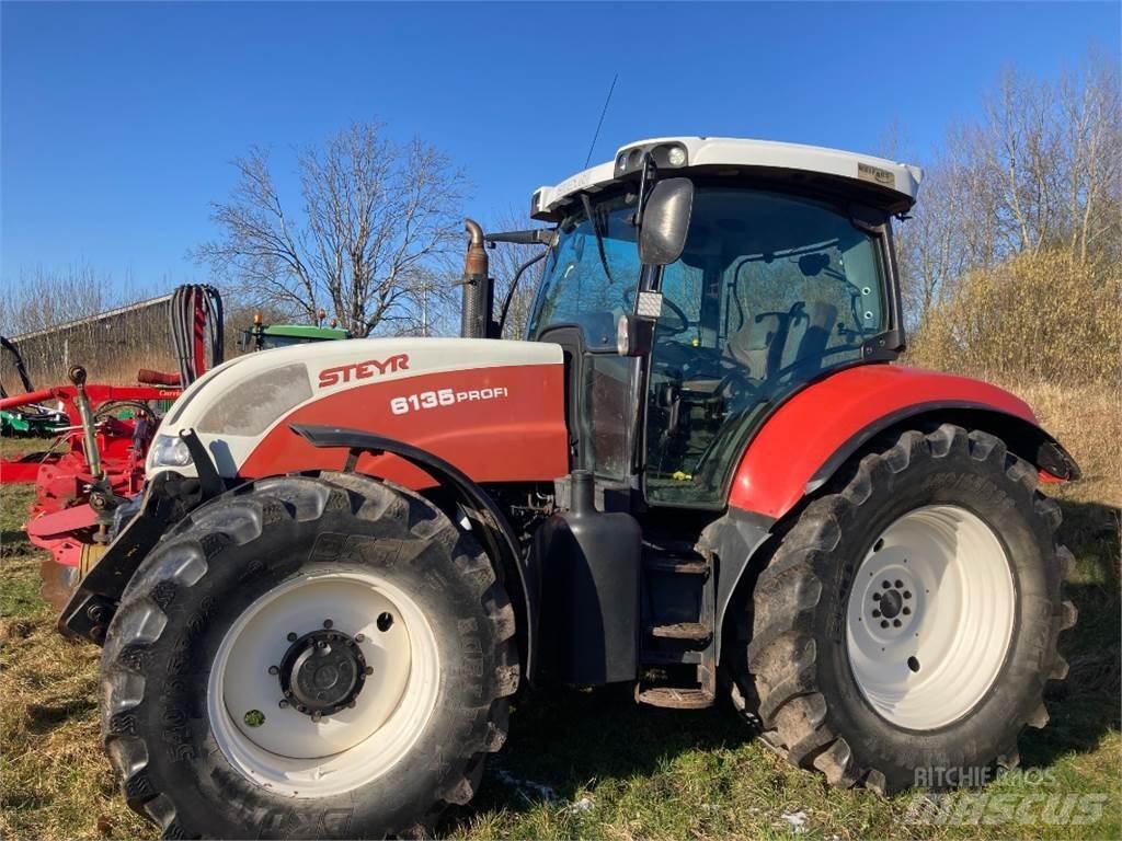 Steyr 6135 Profi トラクター
