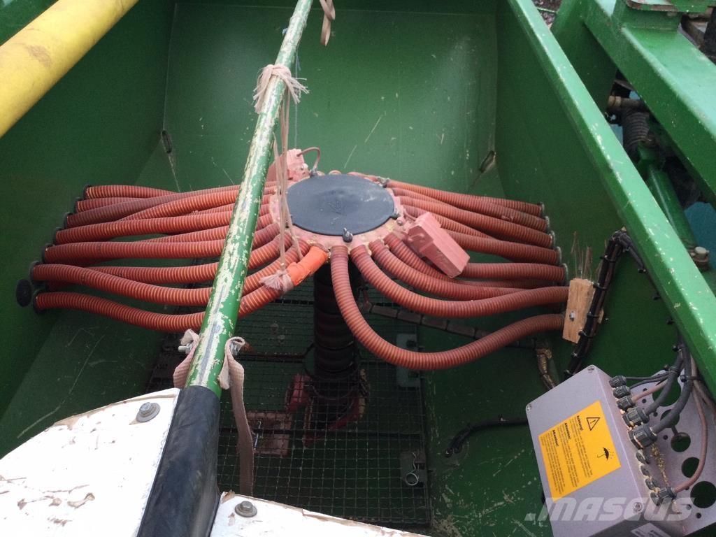 John Deere 750 A コンビネーションドリル