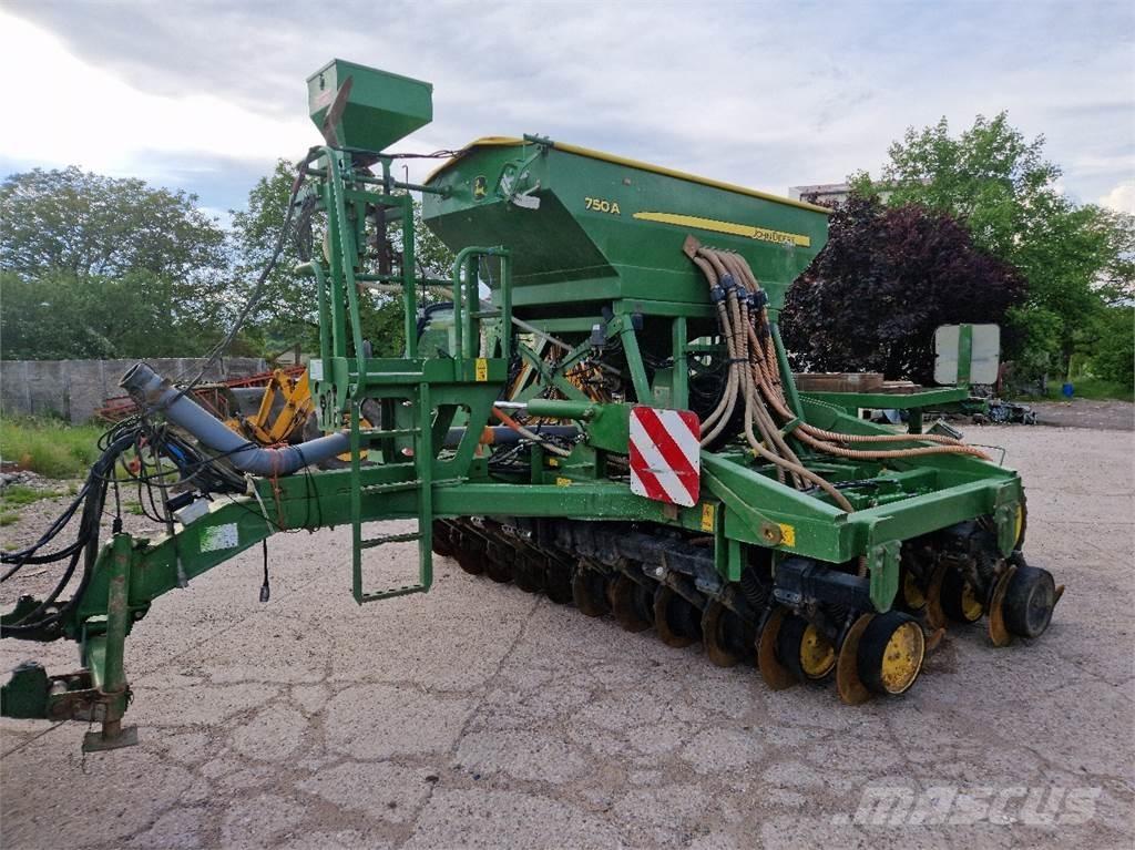 John Deere 750 A コンビネーションドリル
