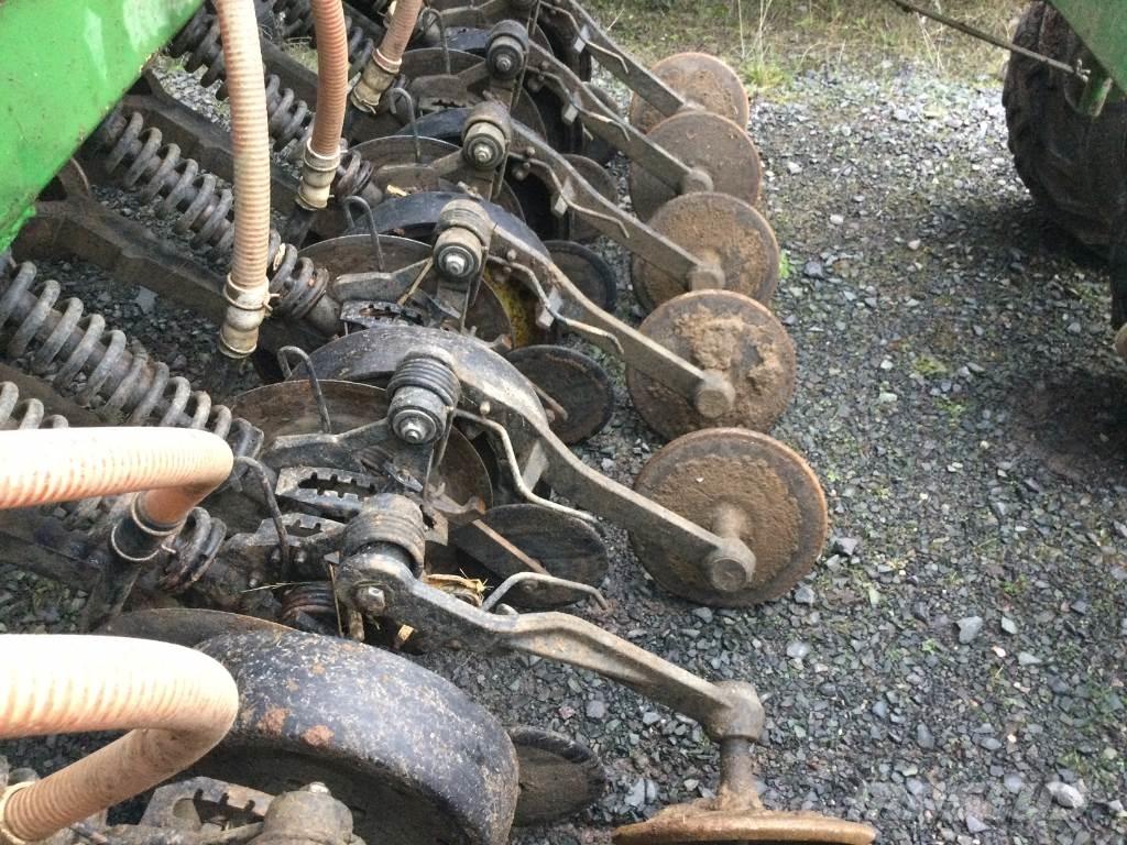 John Deere 750 A コンビネーションドリル